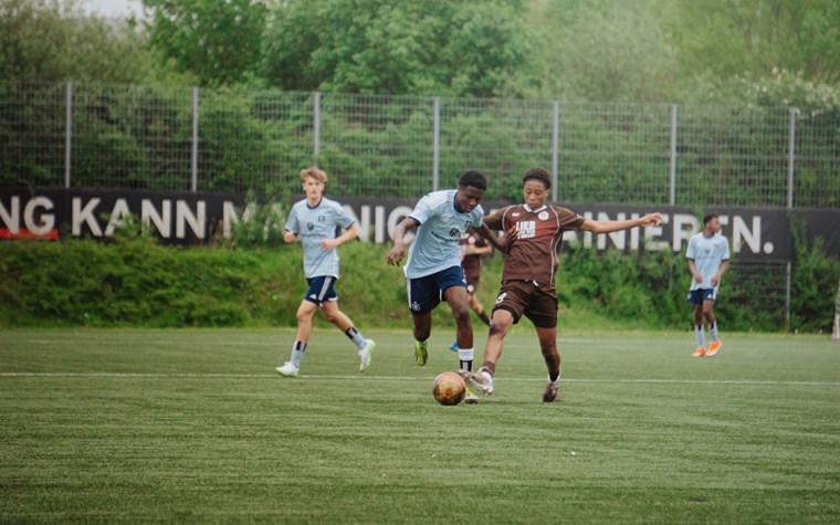U19 verliert gegen starke Wölfe - U15 unterliegt dem HSV im Derby