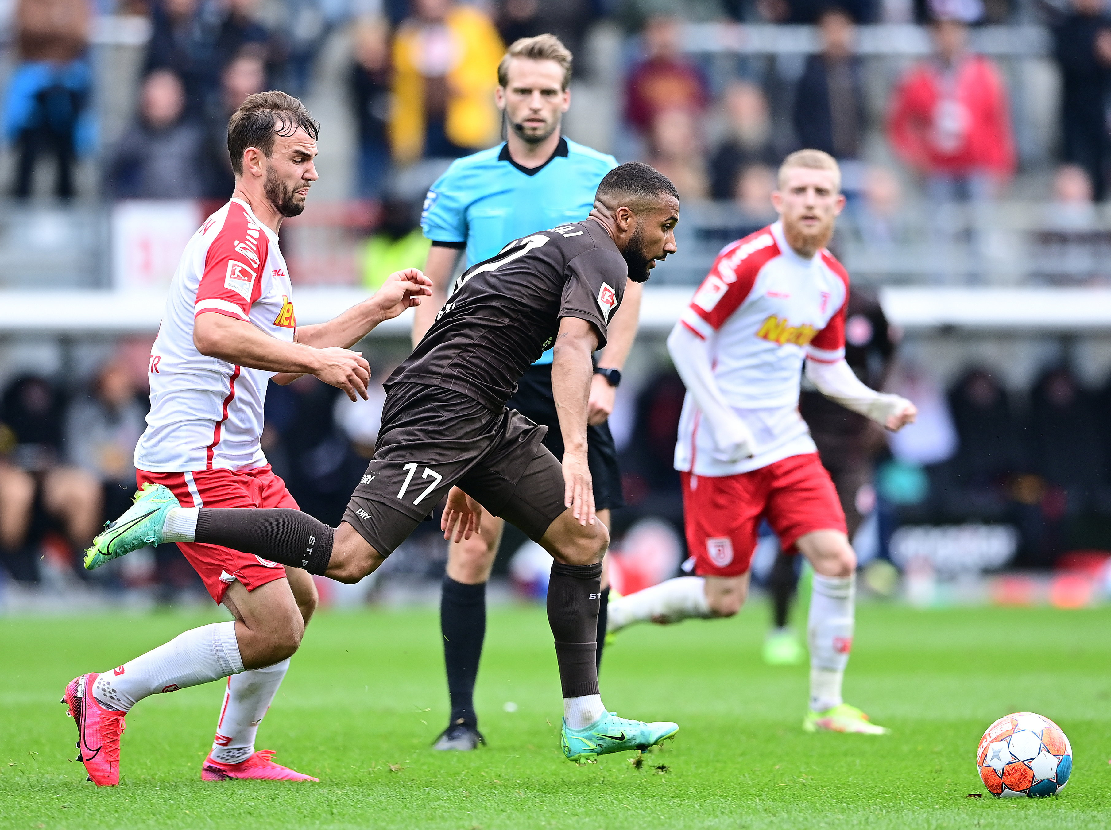 Daniel-Kofi Kyereh and Regensburg's Benedikt Gimber are the players fouled most often.