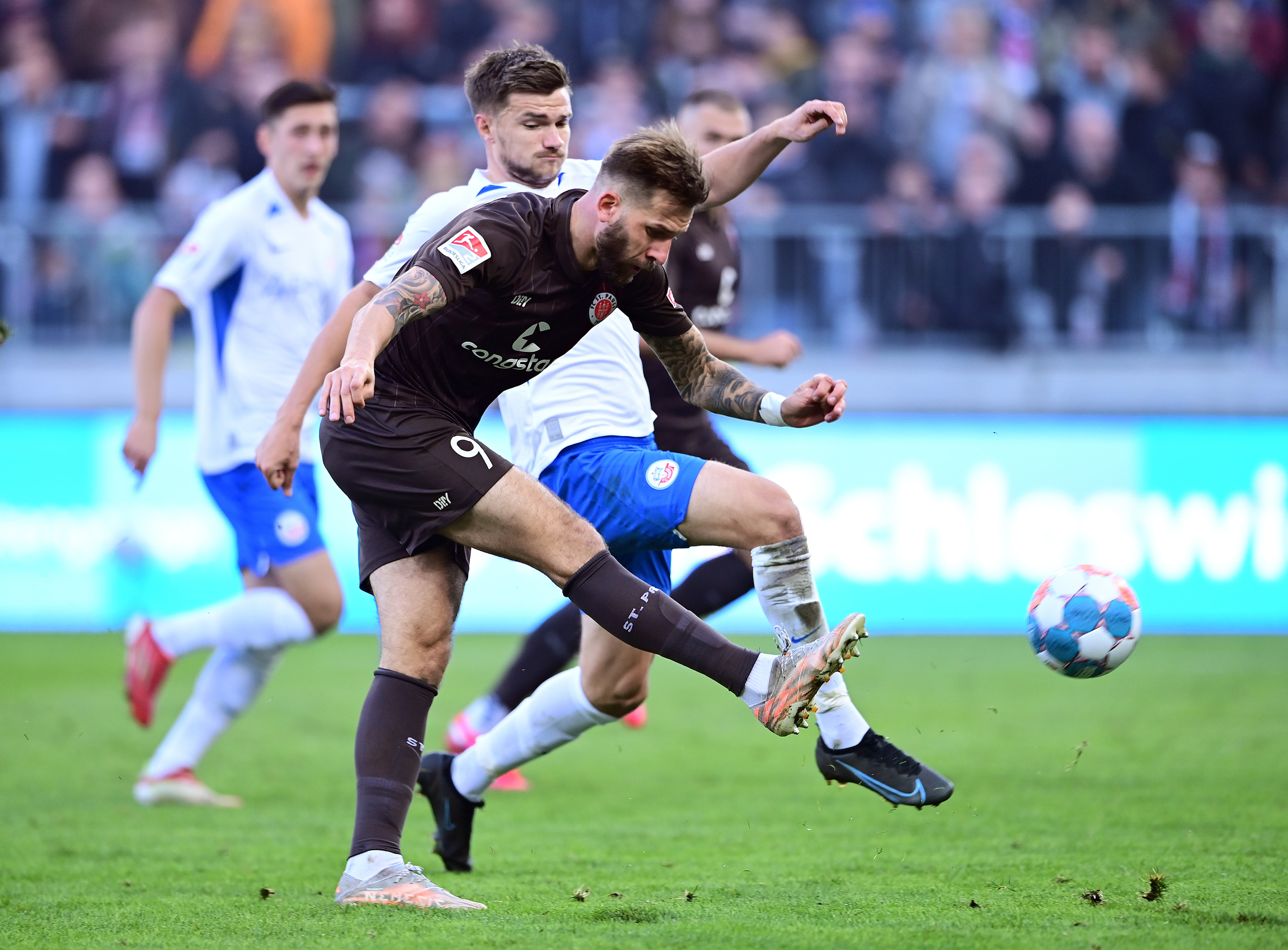 Guido Burgstaller makes it three in the 4-0 home win over Hansa Rostock.