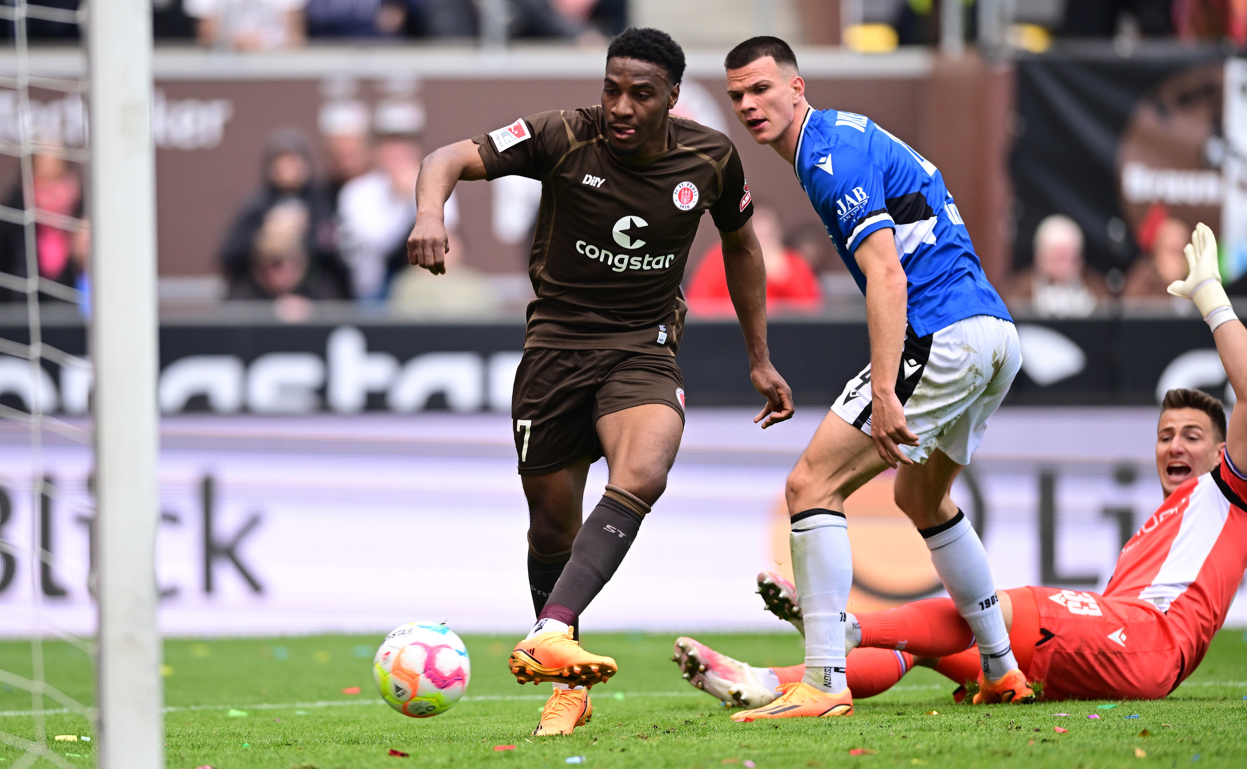 Oladapo Afolayan had the ball in the net on 28 but was adjudged to have fouled Bielefeld keeper Martin Fraisl beforehand.