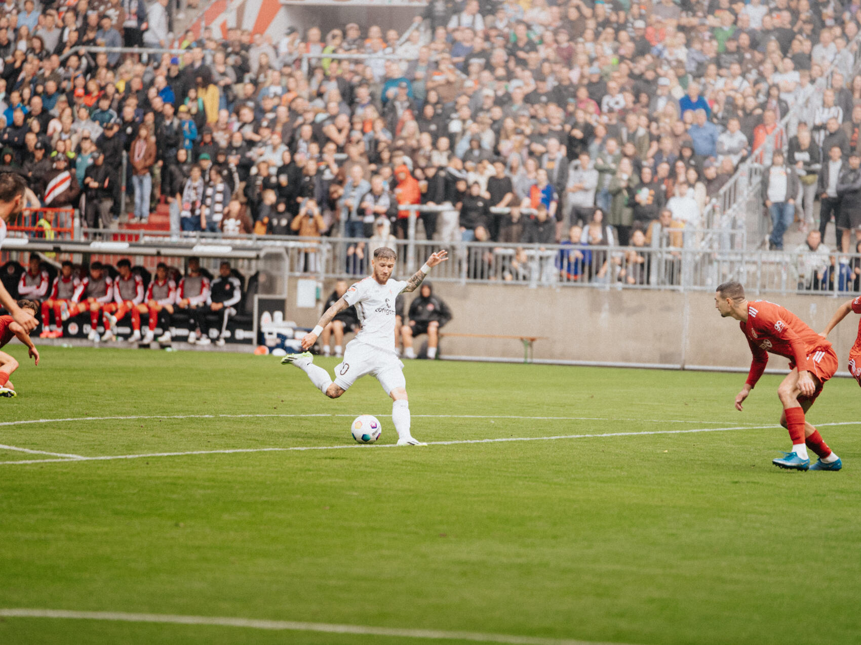 Marcel Hartel opens the scoring with a pinpoint effort from the edge of the penalty area.