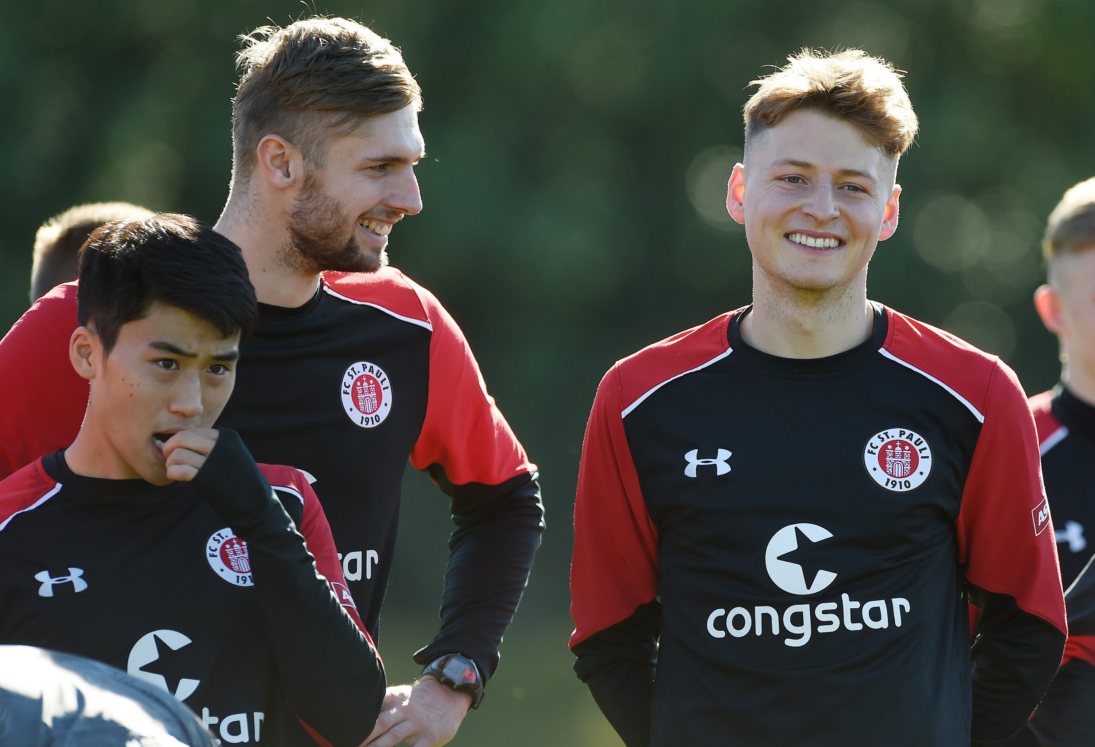 Lasse Sobiech's roommate Marc Hornschuh (right) was the first to wish him a happy birthday.