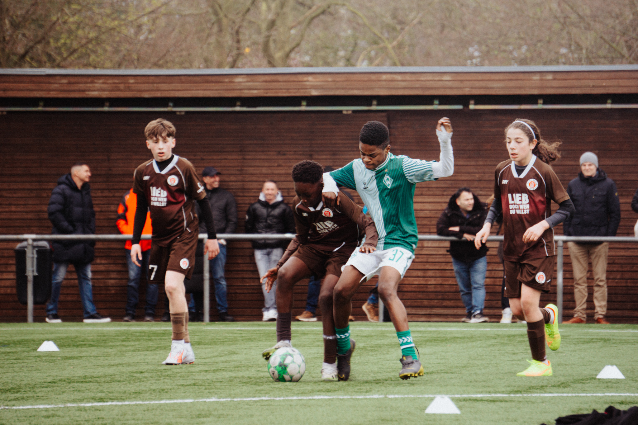 Unsere U13 empfing in der Vergangenheit bereits den SV Werder Bremen am Brummerskamp.