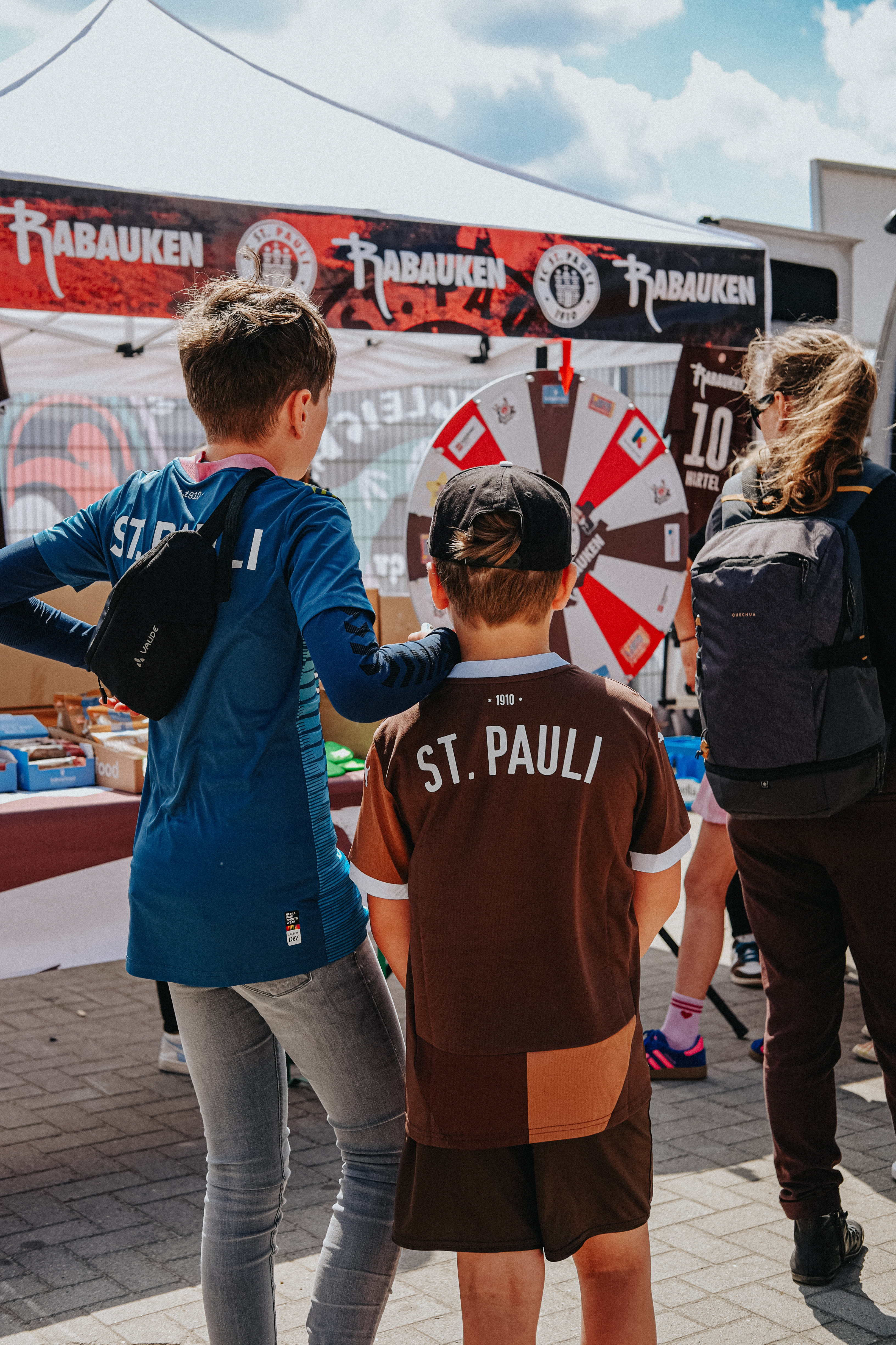 Schlange vor dem Rabauken-Drehrad