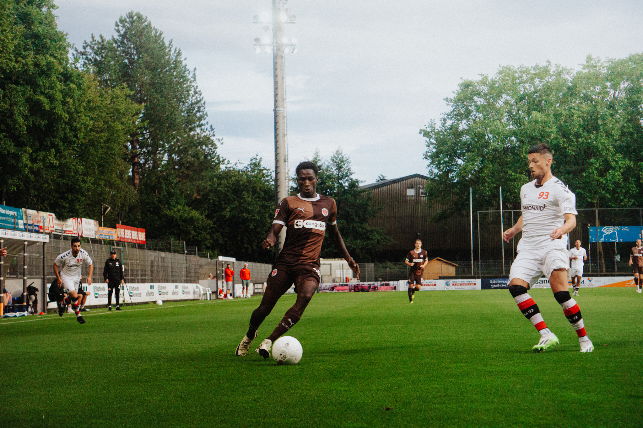 Isma Baraze Adam erzielte im Test gegen Altona 93 das 1:0.