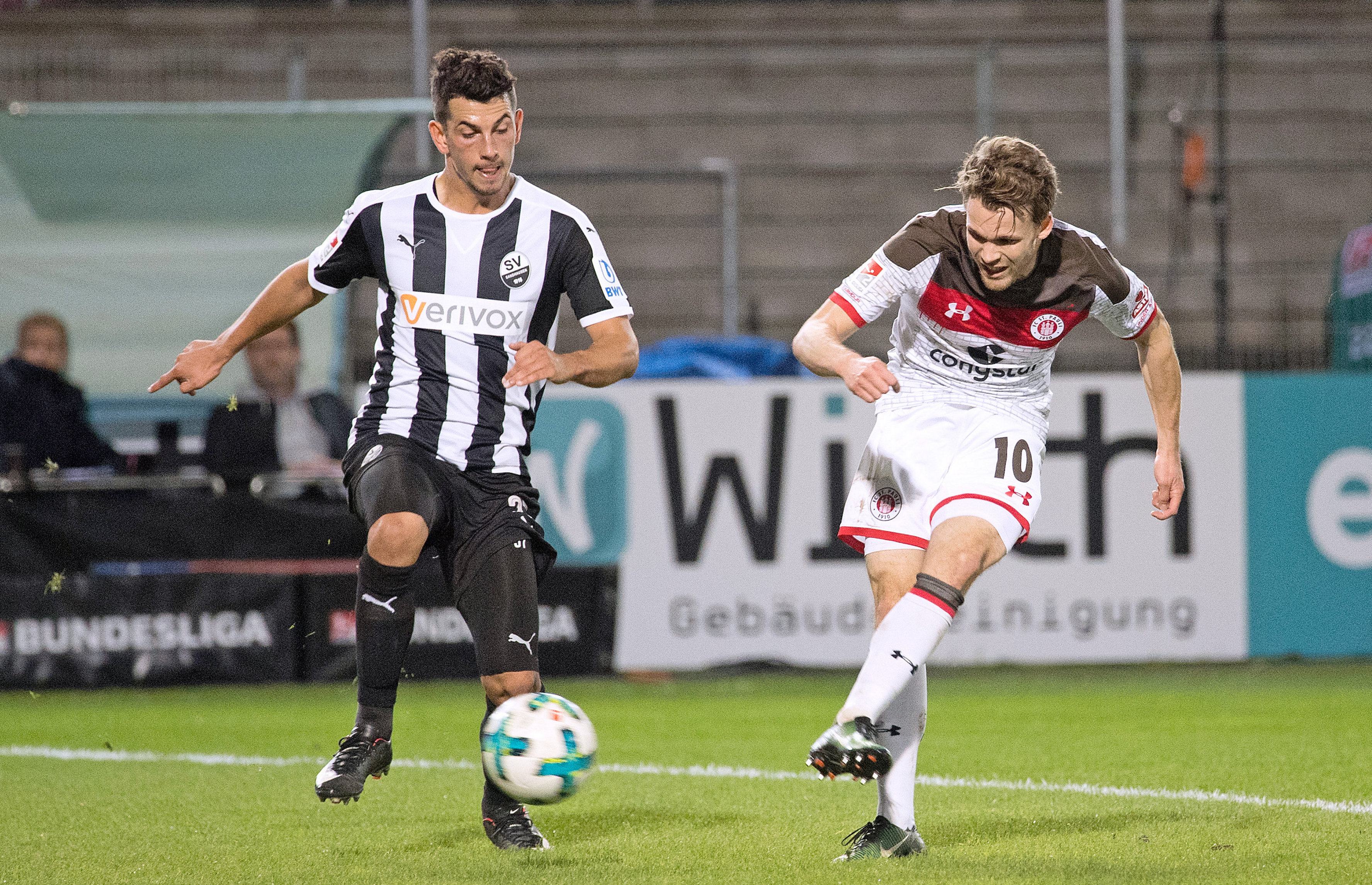 Christopher Buchtmann narrowly failed to beat goalkeeper Marcel Schuhen in the first half.