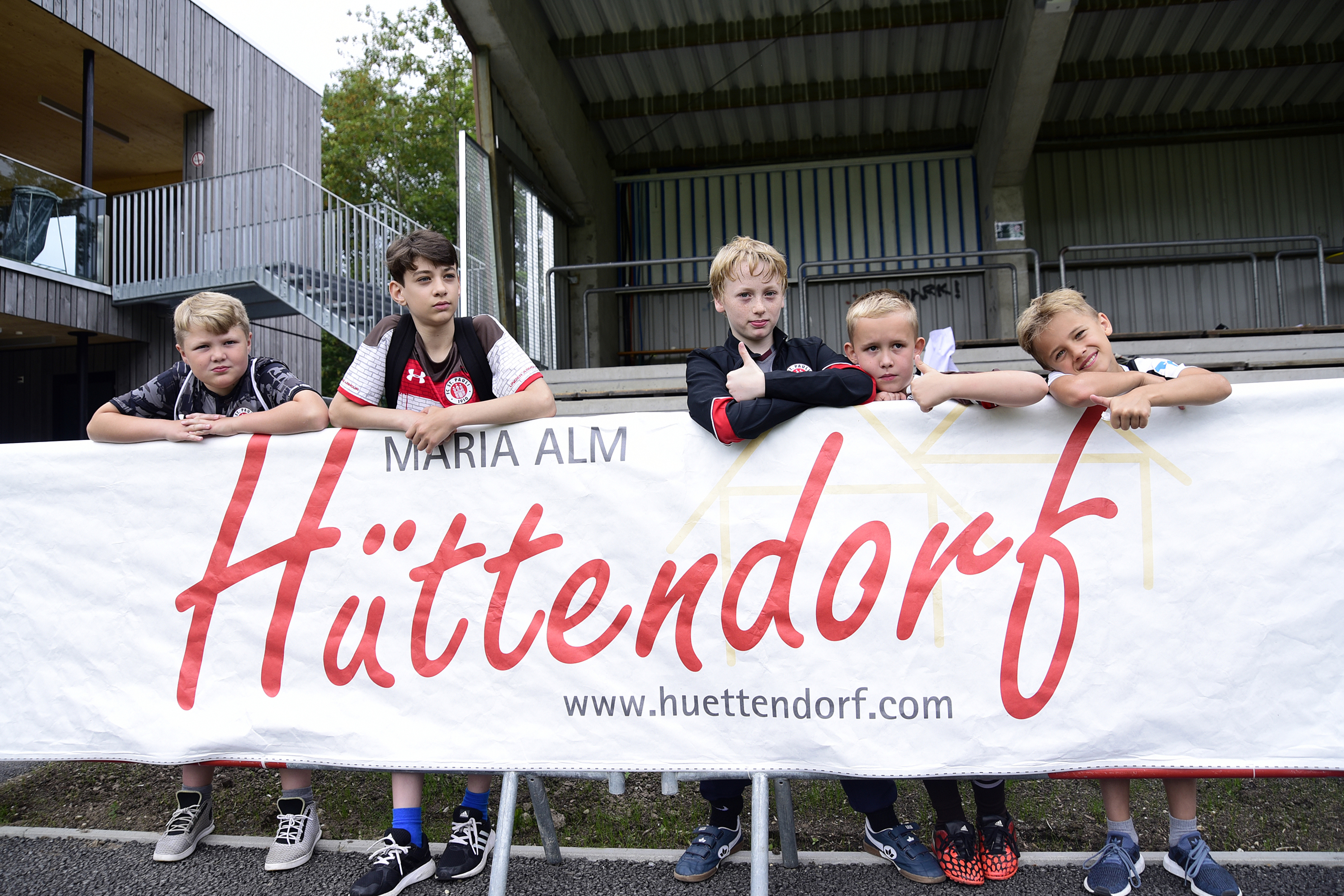 Rabauken sagen "Dankeschön liebes Hüttendorf!"