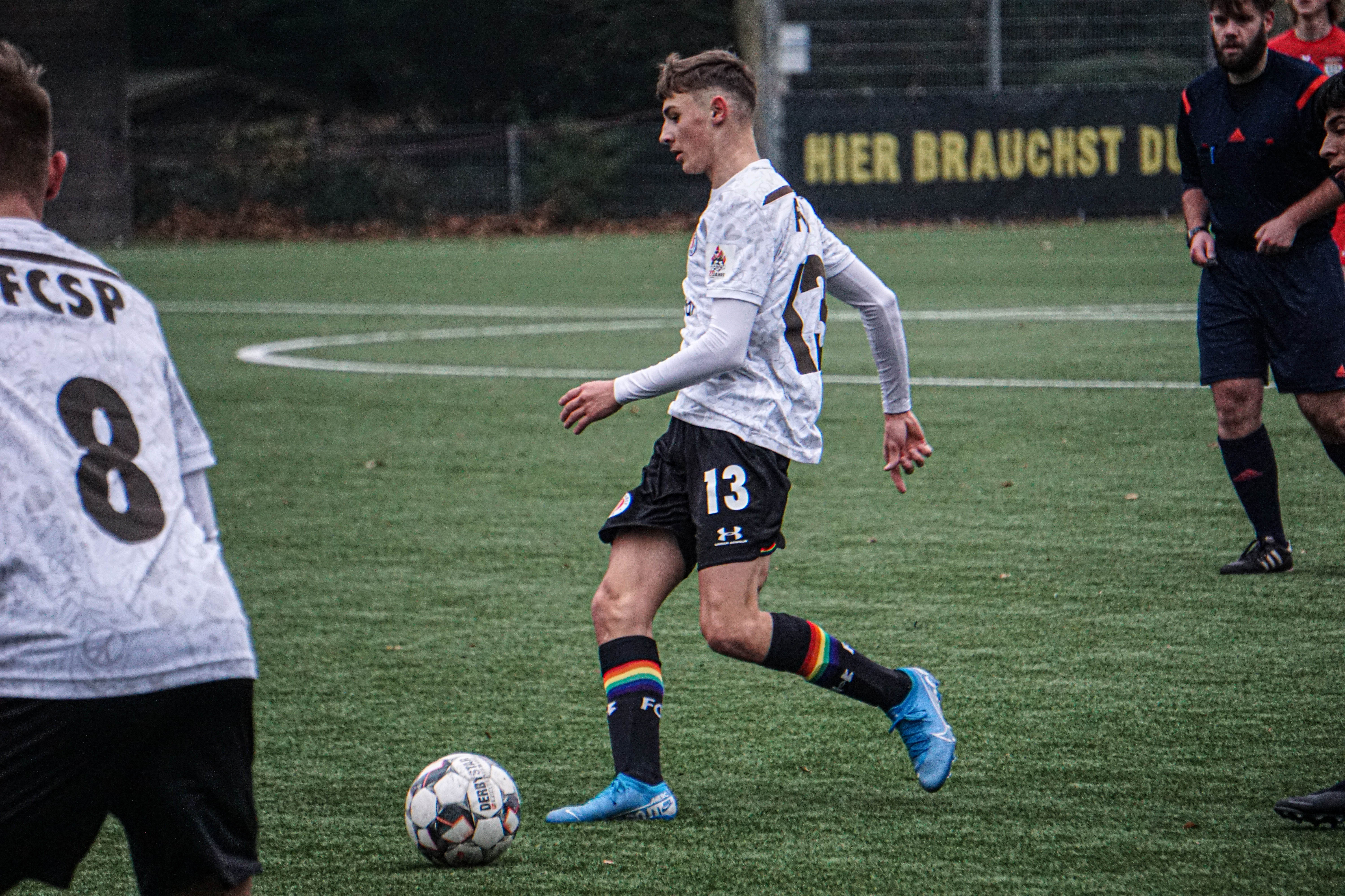 Samed Skrijelj und die U16 sind zum Auftakt in Meppen gefordert.