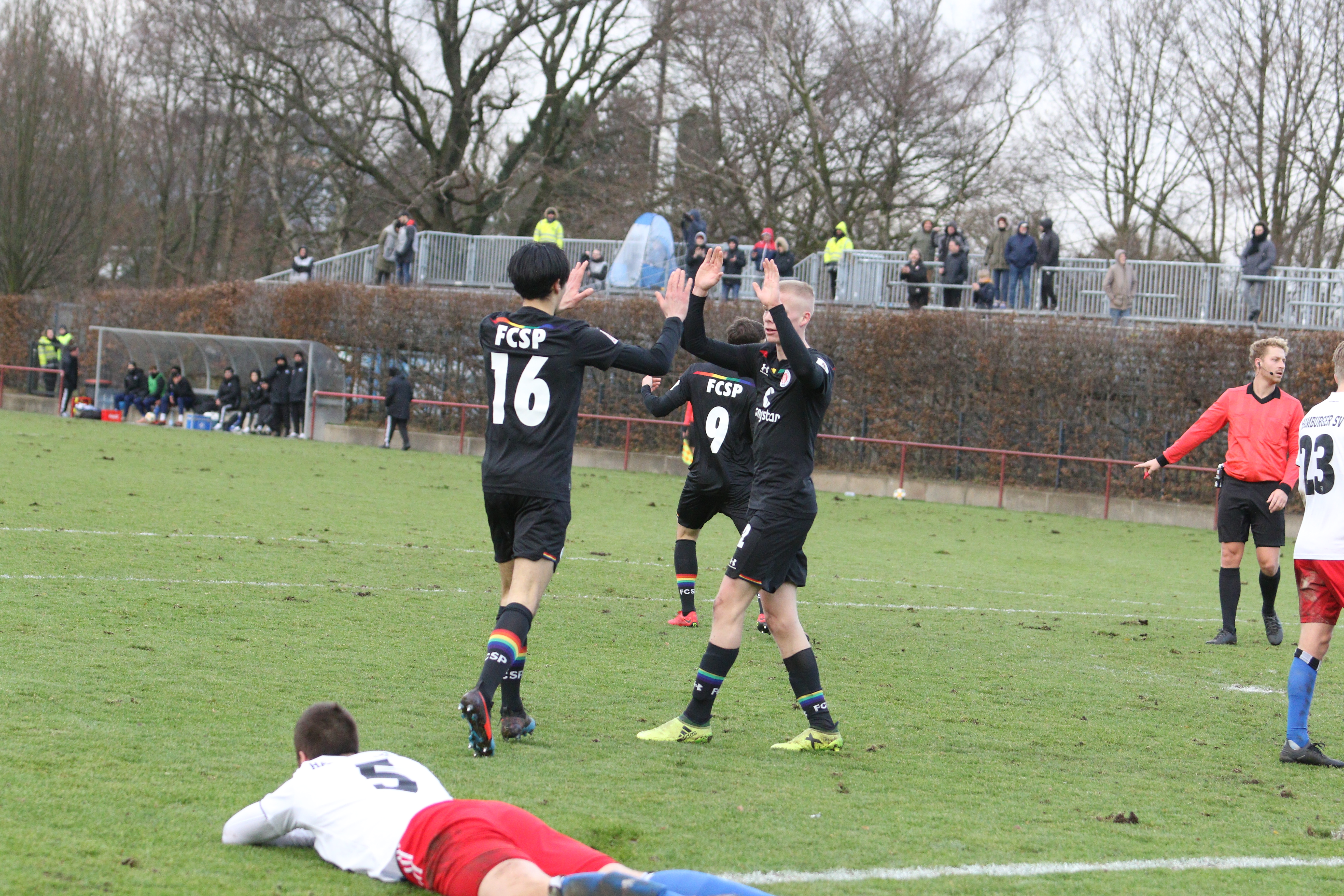 Mit einem 1:1-Unentschieden im "kleinen Derby" ging es für die U23 Mitte Dezember in die Pflichtspielpause.