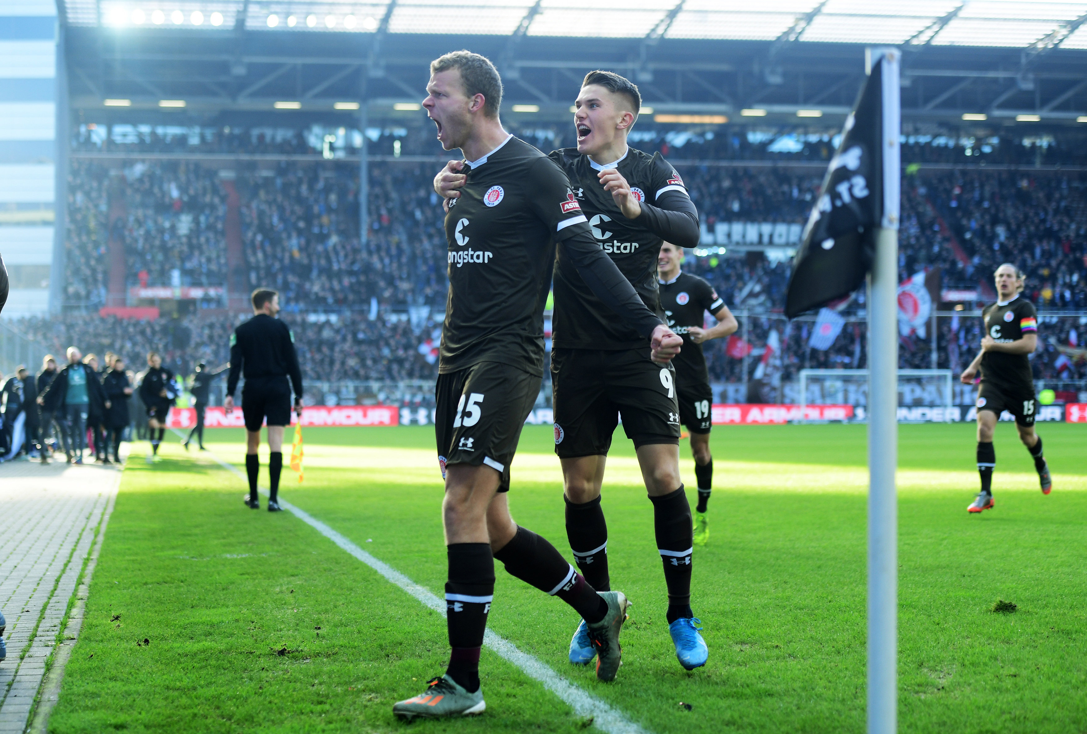 Mit einem Doppelpack und dem Heimsieg gegen Arminia Bielefeld endete 2019 überaus erfolgreich für Henk Veerman.