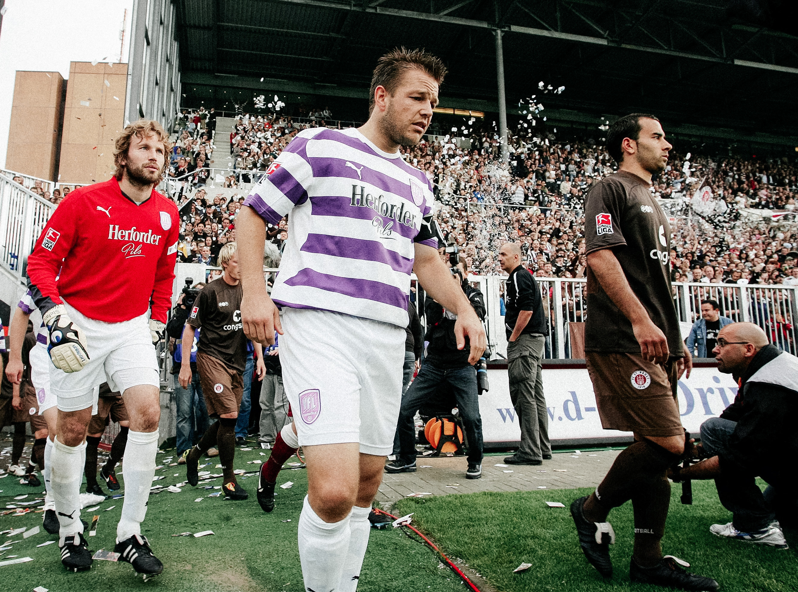 The last competitive fixture against VfL Osnabrück at the Millerntor in summer 2008.