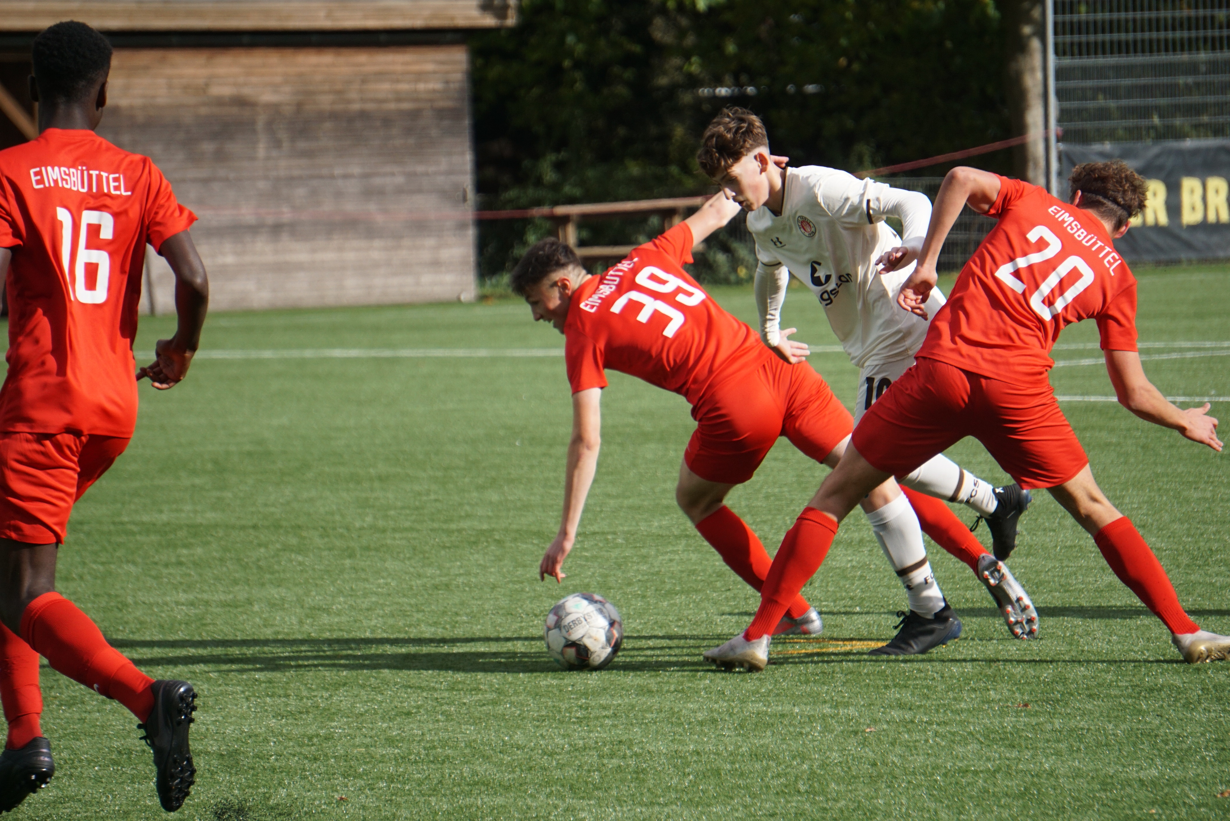 Umkämpft! Die U16 hat nach zwei Spielen zwei Zähler auf dem Konto. In Oldenburg soll es mit dem ersten Dreier klappen.